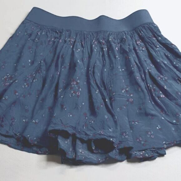 American Eagle Outfitters Blue with Floral Print Mini Skirt - Picture 1 of 7